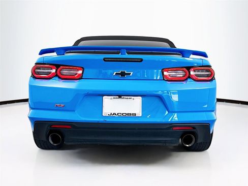 Used 2023 Chevrolet Camaro LT RWD image 6