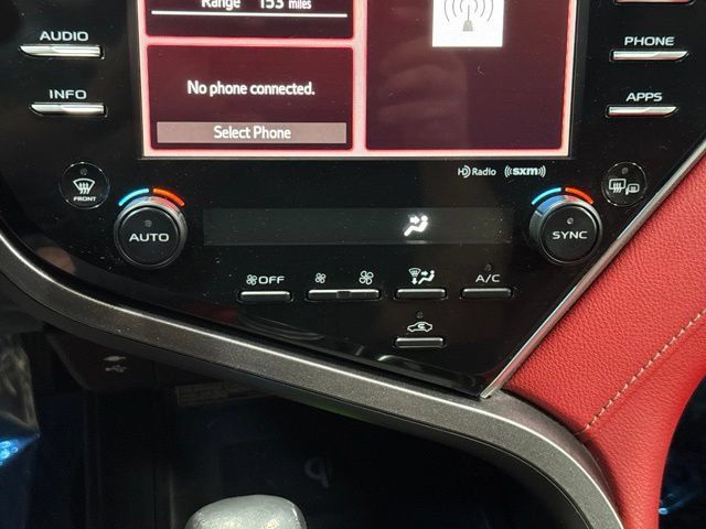 Used 2018 Toyota Camry XSE FWD image 19