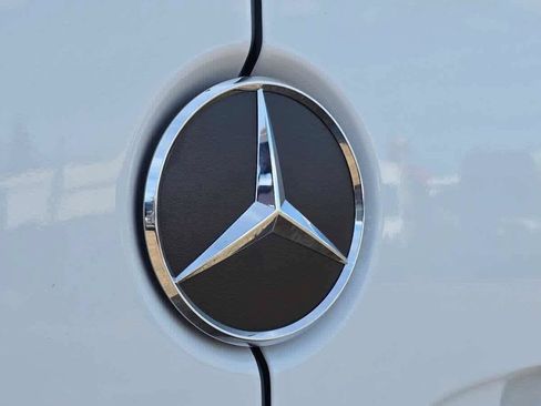 Used 2025 Mercedes-Benz Sprinter 2500 image 20