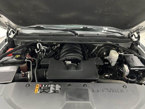 Used 2020 Chevrolet Suburban Premier image 27