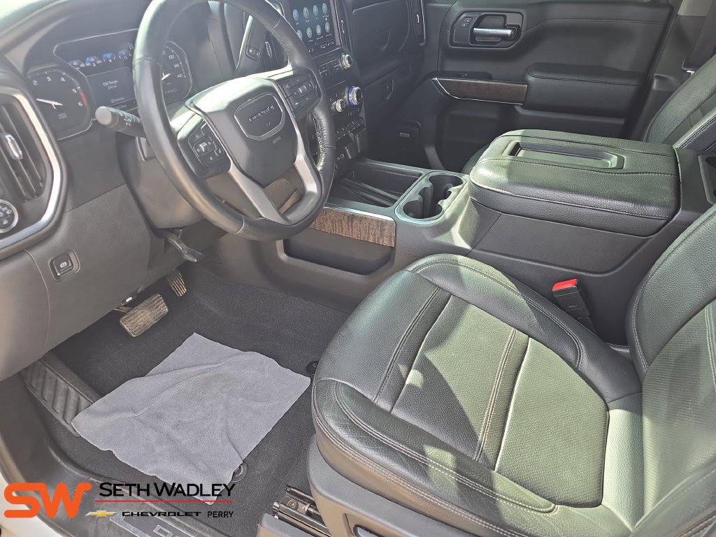 Used 2021 GMC Sierra 1500 Denali AWD/4WD image 16