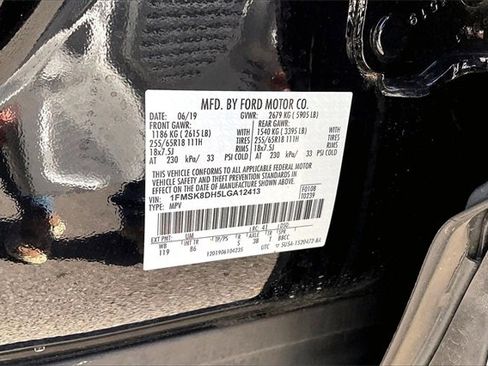 Used 2020 Ford Explorer XLT w/ Comfort Package image 18