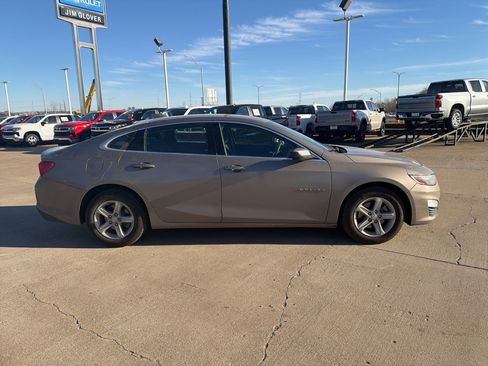 Used 2024 Chevrolet Malibu LT image 4
