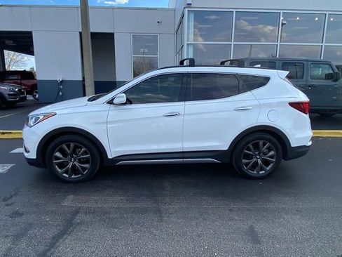 Used 2018 Hyundai Santa Fe Sport image 6