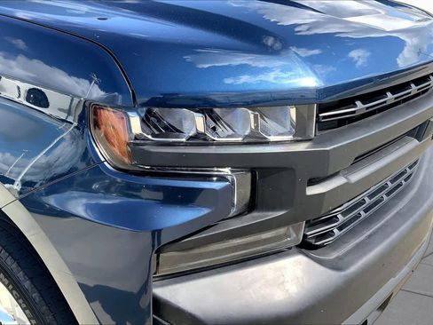 Used 2022 Chevrolet Silverado 1500 LT AWD/4WD image 45