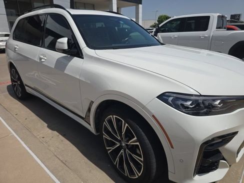 Used 2019 BMW X7 xDrive50i w/ M Sport Package AWD/4WD image 2