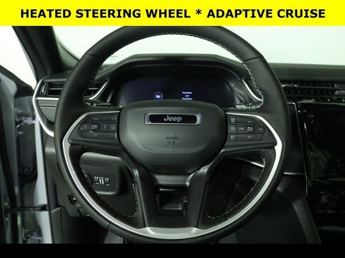 New 2025 Jeep Grand Cherokee Altitude image 5