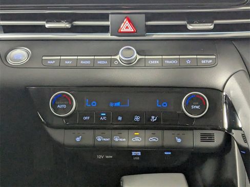 New 2026 Hyundai Elantra Limited image 20