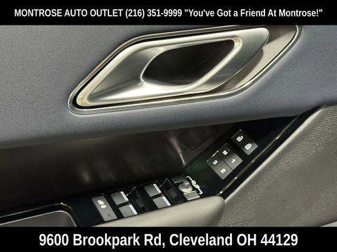 New 2026 Land Rover Range Rover Velar Dynamic SE image 11