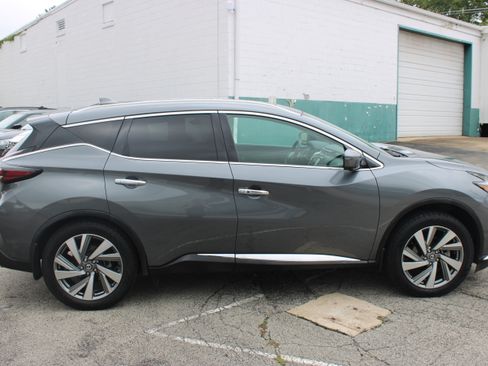Used 2020 Nissan Murano SL w/ Moonroof Package AWD/4WD image 9