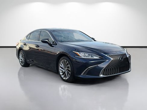 Used 2019 Lexus ES 300h FWD image 1