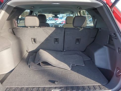 Used 2023 Chevrolet Equinox LT image 11