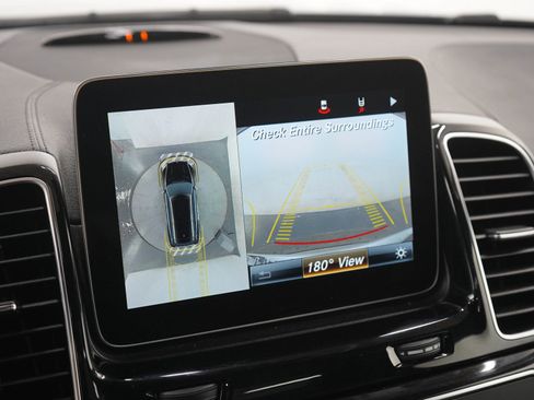 Used 2019 Mercedes-Benz GLS 550 4MATIC image 28