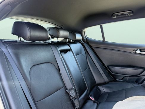 Used 2022 Kia Stinger GT-Line image 40