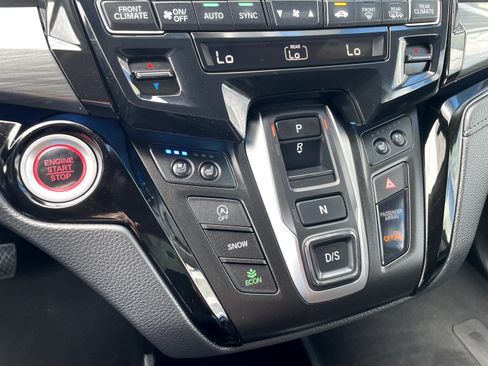 Used 2024 Honda Odyssey Elite image 18