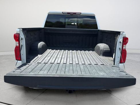 Used 2020 Chevrolet Silverado 1500 High Country w/ Technology Package image 18