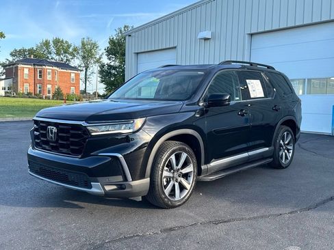 Certified 2025 Honda Pilot Elite image 3