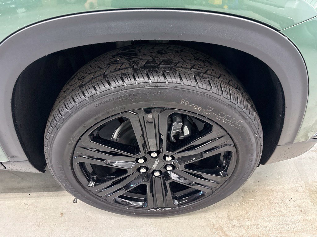 New 2027 GMC Acadia Elevation w/ Black Edition AWD/4WD image 4