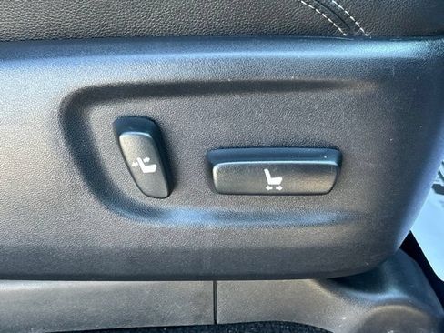 Used 2019 Toyota 4Runner SR5 Premium AWD/4WD image 26