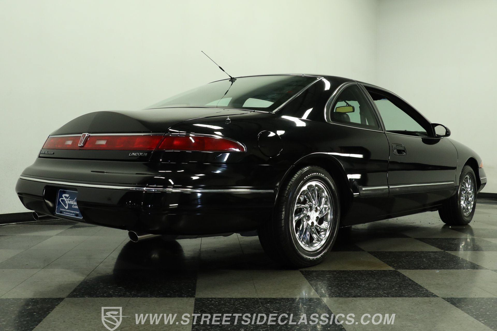 Used 1996 Lincoln Mark VIII RWD image 26