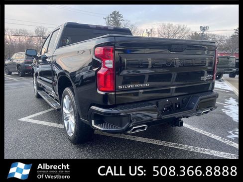 Used 2023 Chevrolet Silverado 1500 High Country w/ High Country Premium Package image 3
