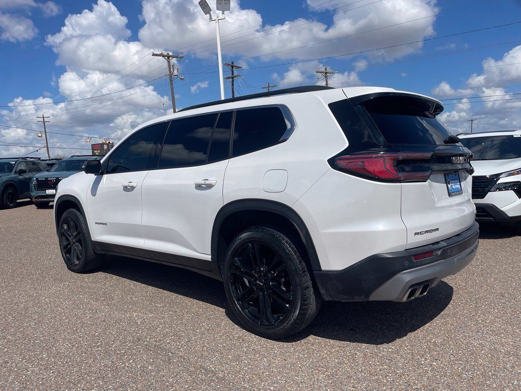 Used 2024 GMC Acadia Elevation w/ Luxury Package FWD image 5
