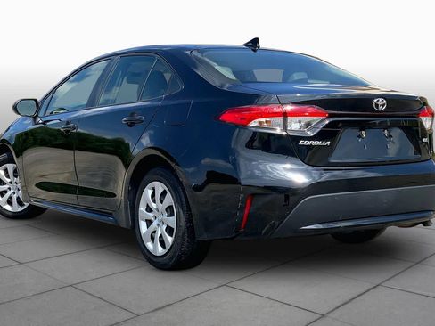 Used 2021 Toyota Corolla LE FWD image 12