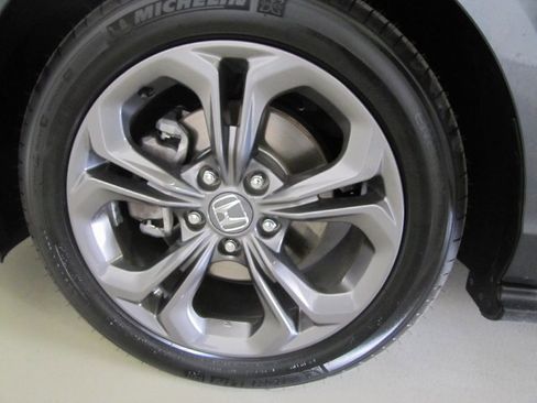 Certified 2023 Honda Accord EX image 25