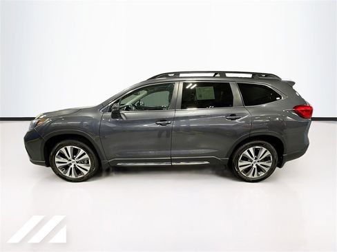 Certified 2022 Subaru Ascent Limited w/ Technology Package image 8