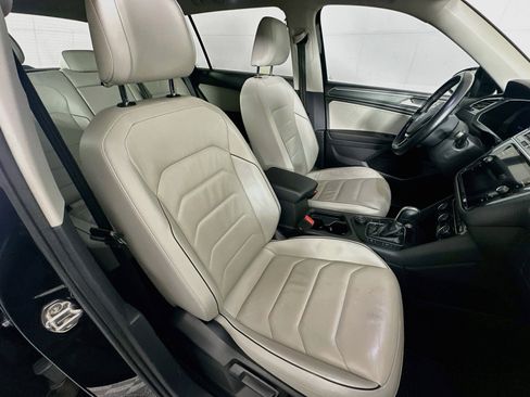 Used 2019 Volkswagen Tiguan SEL Premium AWD/4WD image 31