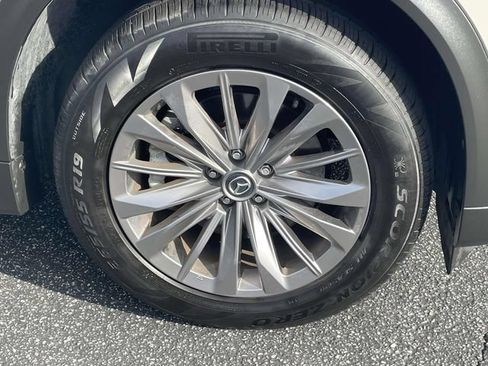Used 2025 MAZDA CX-90 3.3 Turbo w/ Preferred Package AWD/4WD image 2