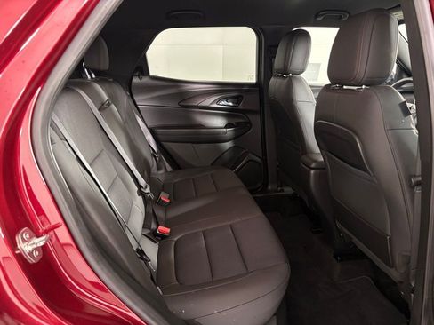 Used 2023 Chevrolet TrailBlazer RS FWD image 42