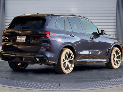 New 2026 BMW X5 xDrive50e w/ M Sport Package image 4