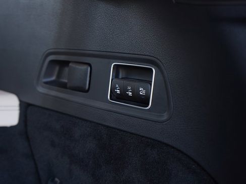 New 2026 Mercedes-Benz GLS 450 GLS 450 image 9