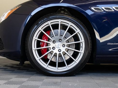 Used 2017 Maserati Quattroporte S GranLusso Q4 image 9