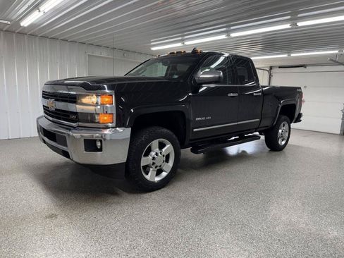 Used 2016 Chevrolet Silverado 2500 LTZ w/ LTZ Plus Package AWD/4WD image 3