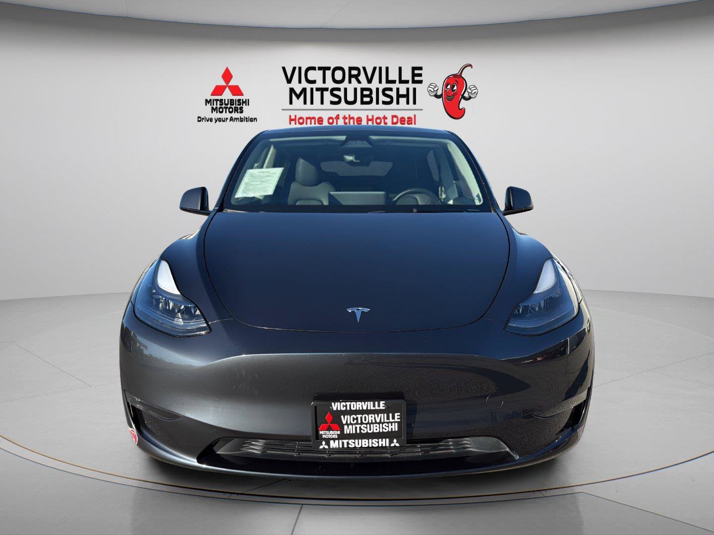 Used 2024 Tesla Model Y Long Range AWD/4WD image 2