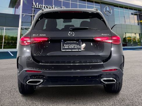 Used 2026 Mercedes-Benz GLC 300 4MATIC image 4