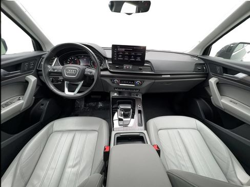 Used 2022 Audi Q5 2.0T Premium w/ Convenience Package AWD/4WD image 39