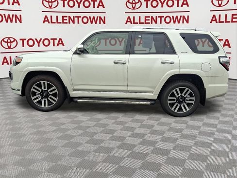 Used 2023 Toyota 4Runner Limited AWD/4WD image 4