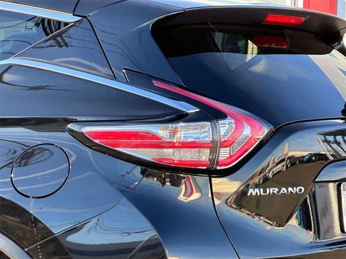 Certified 2017 Nissan Murano SL w/ SL Technology Package image 9