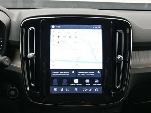 Used 2023 Volvo XC40 B5 Ultimate w/ Protection Package Premier AWD/4WD image 14