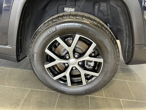 Used 2024 Jeep Grand Cherokee L Limited w/ Luxury Tech Group II image 42