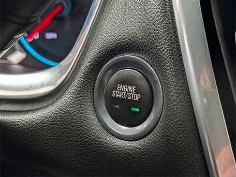 Certified 2022 Chevrolet Traverse LT w/ LPO, Blackout Package image 22