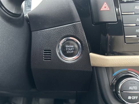 Used 2014 Toyota Corolla LE image 23