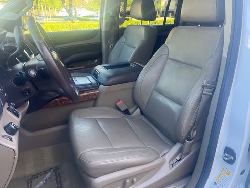 Used 2016 Chevrolet Suburban LTZ image 15