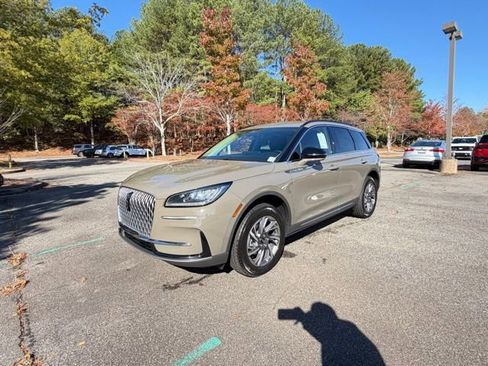 New 2026 Lincoln Corsair Premiere image 3