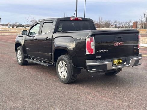 Used 2017 GMC Canyon SLE image 6
