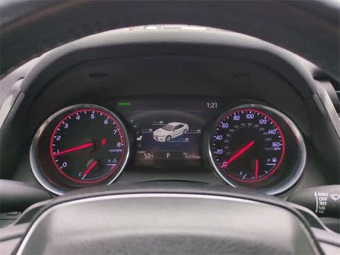 Used 2019 Toyota Camry XSE image 34