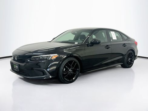 Used 2024 Honda Civic Sport image 3